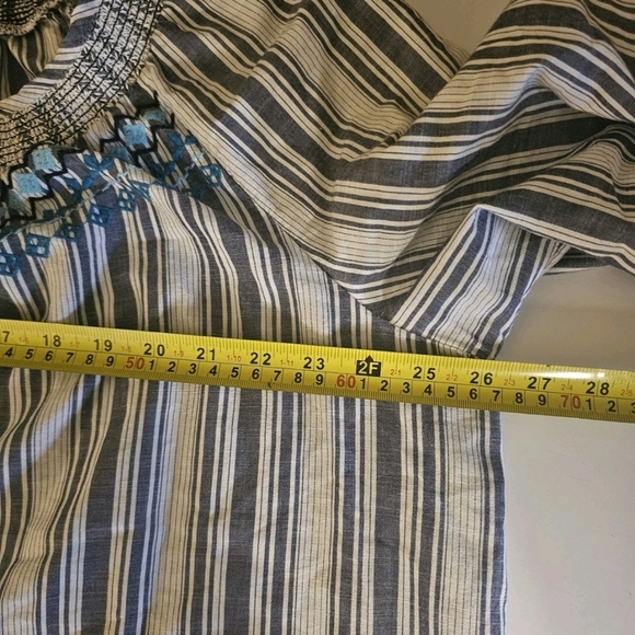 CATHERINES Plus Gray/White striped floral embroidered Print Blouse Sz 1X  boho - Picture 5 of 7